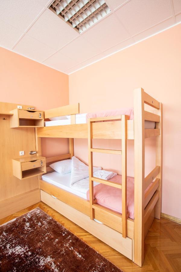 Hostel Amd ベオグラード エクステリア 写真
