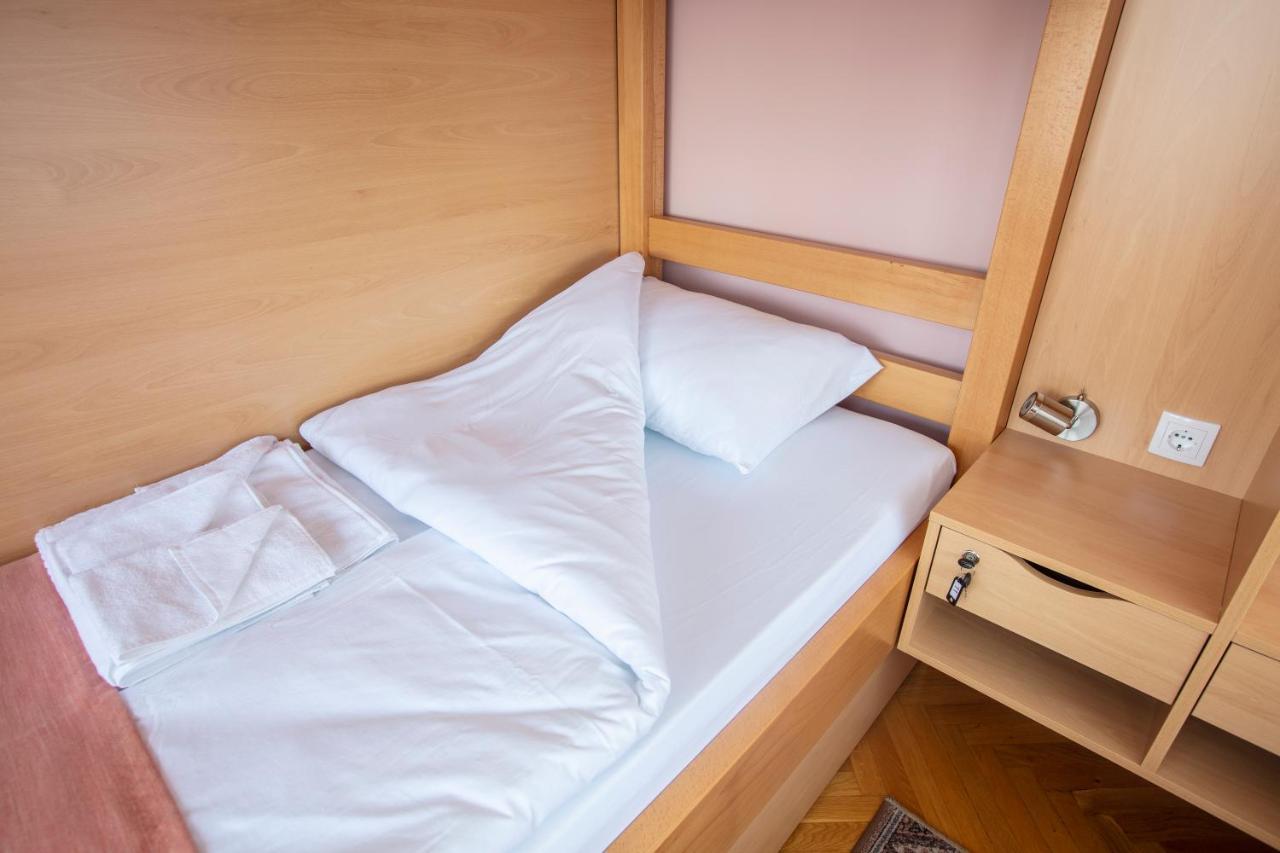 Hostel Amd ベオグラード エクステリア 写真